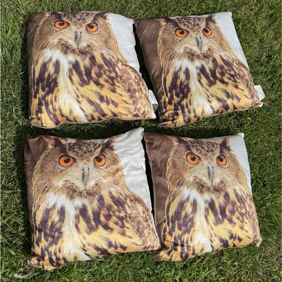 4 Large Beautiful Owl Decorative Pillows Super Soft! New! - Picture 1 of 8